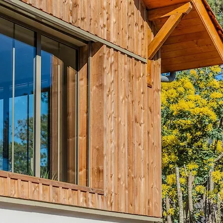 Villa New Luxury Villa, Outbuilding