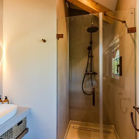 New Luxury Villa, Outbuilding *