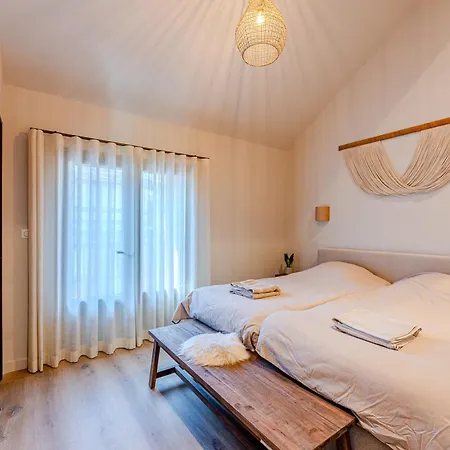 New Luxury Villa, Outbuilding Lacanau