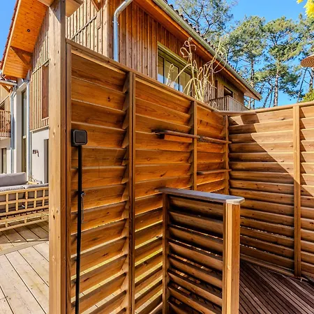 New Luxury Villa, Outbuilding